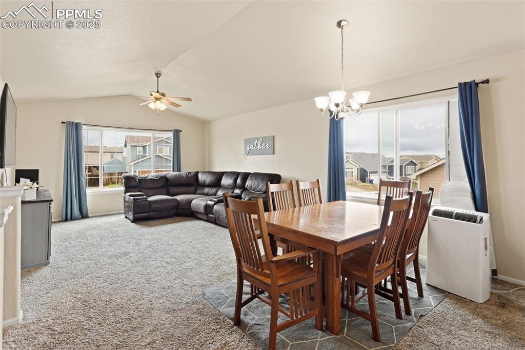 Image 9 of 35: Dining Area