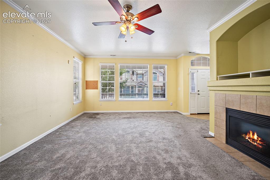 Image 11 of 35: Living Room