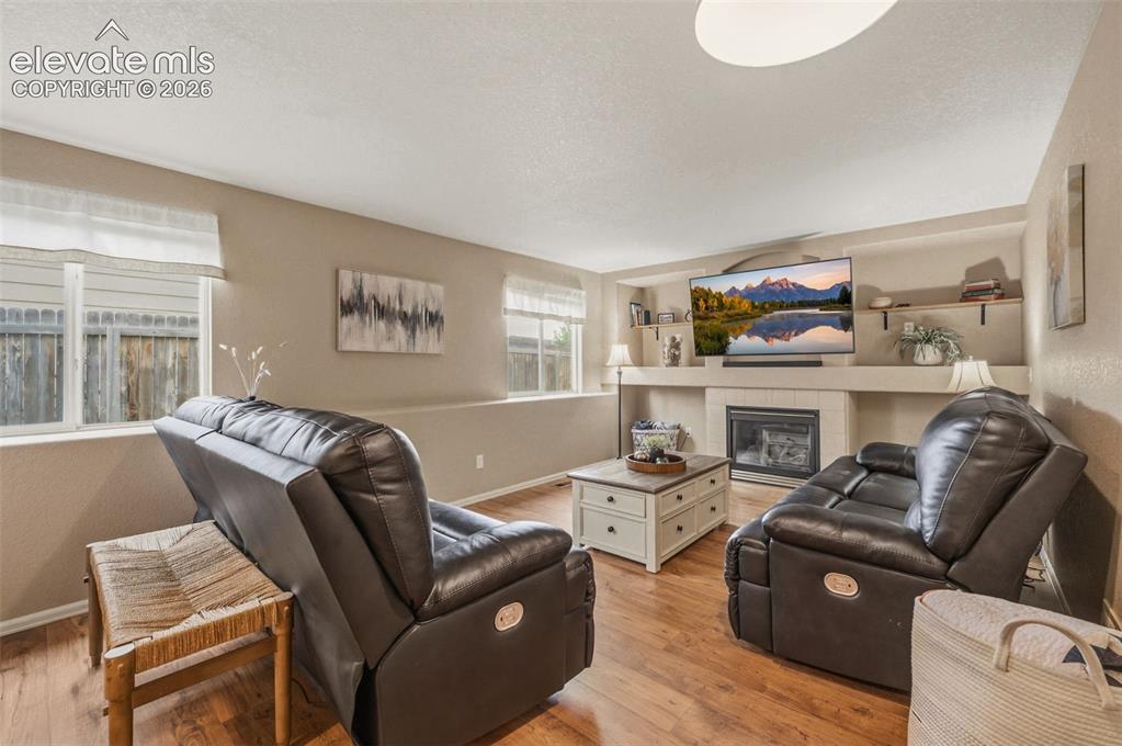 Image 32 of 48: Family Room