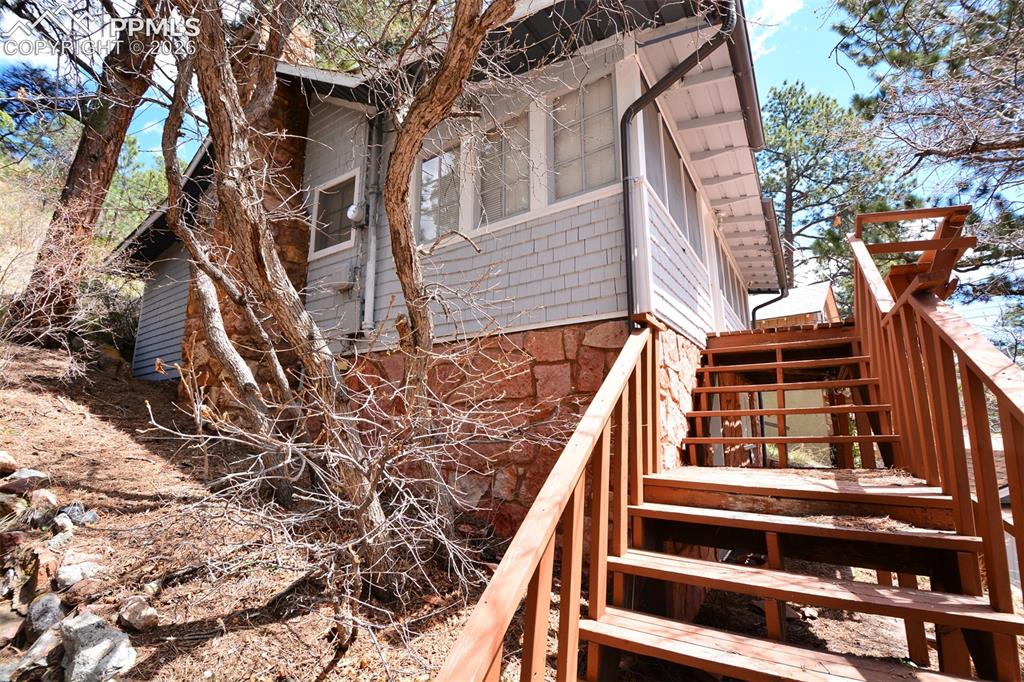 Image 2 of 16: Side of Structure