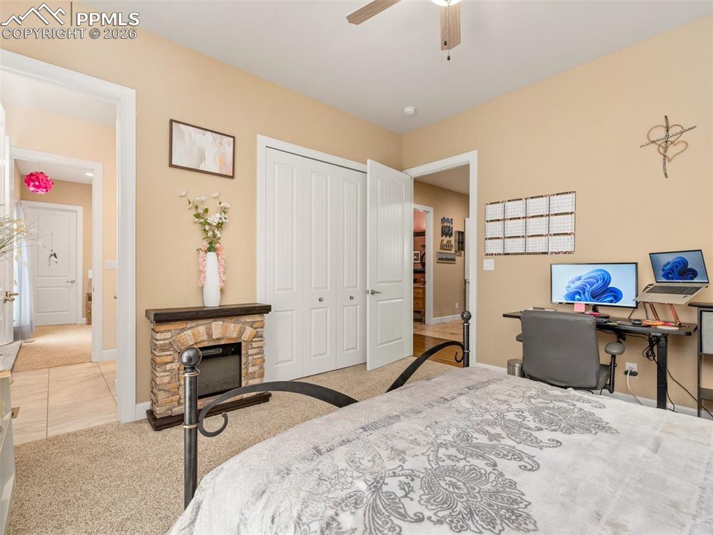 Image 24 of 44: Bedroom