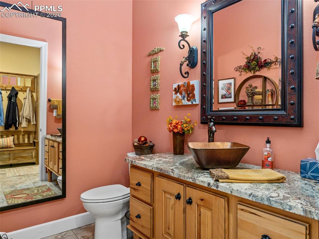 Image 28 of 44: Powder Room