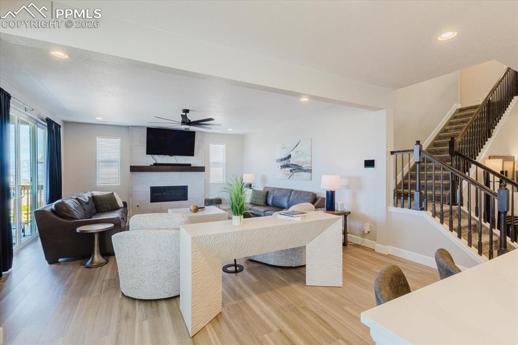 Image 15 of 49: Living Room