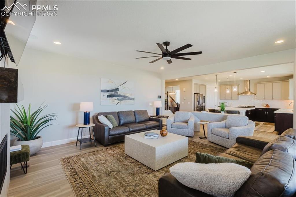 Image 16 of 49: Living Room