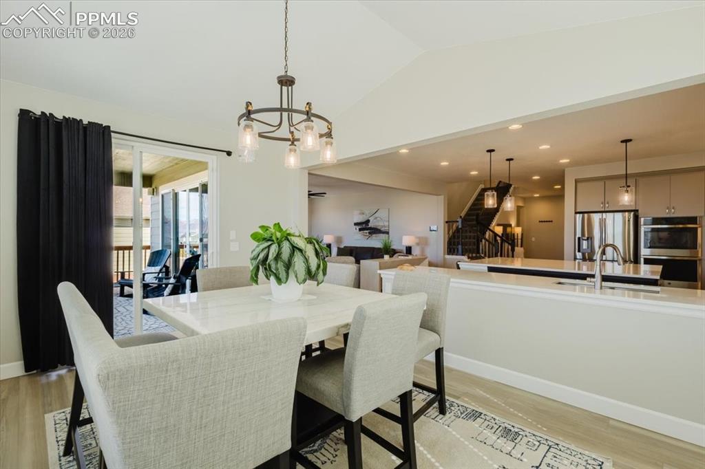 Image 20 of 49: Dining Area