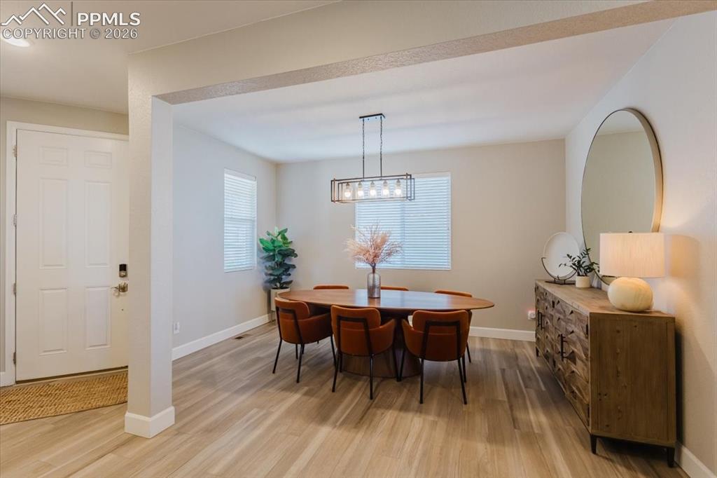 Image 6 of 49: Dining Area