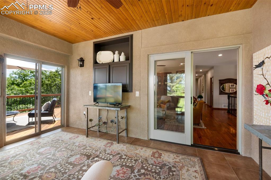 Image 17 of 50: Relax And Unwind