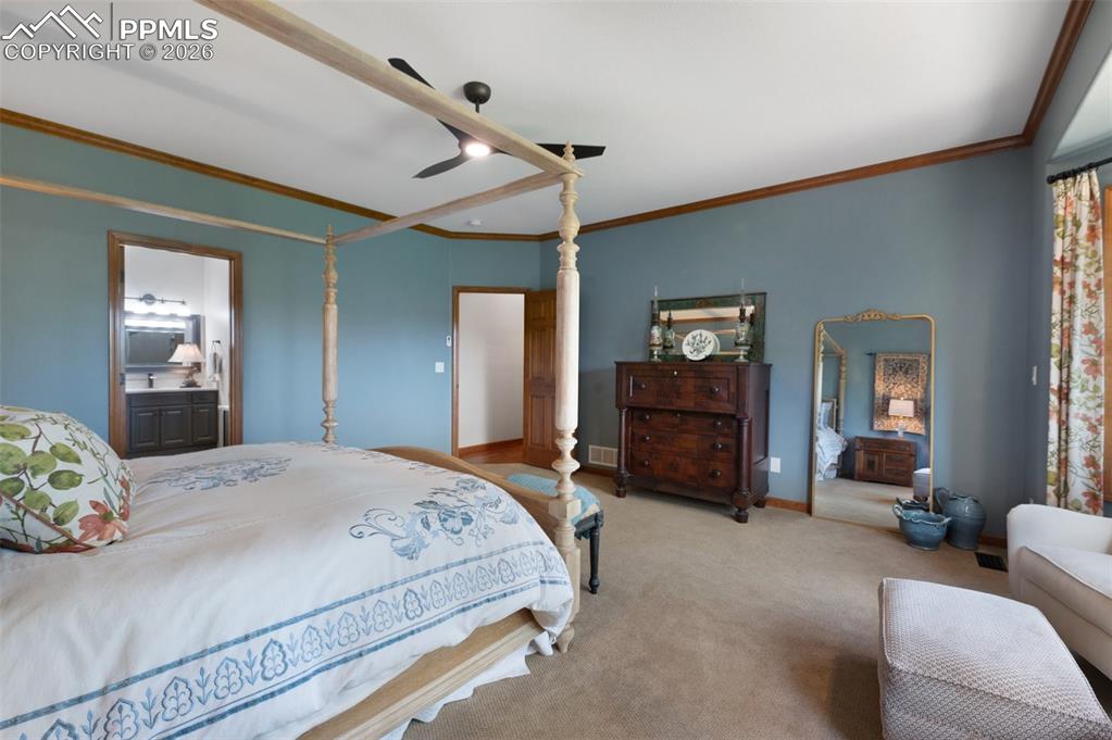 Image 20 of 50: Primary Suite