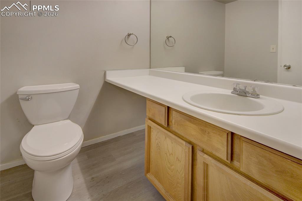 Image 11 of 20: Bathroom