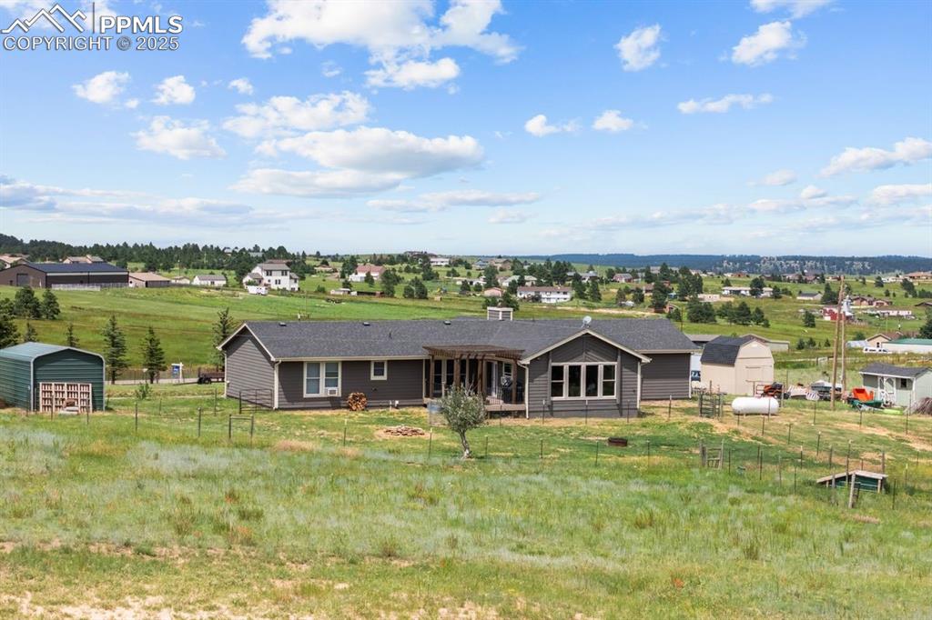 Image 30 of 39: Back of Structure