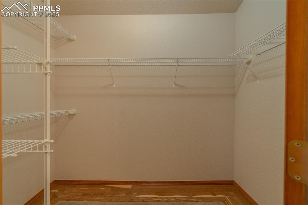 Image 23 of 46: Closet