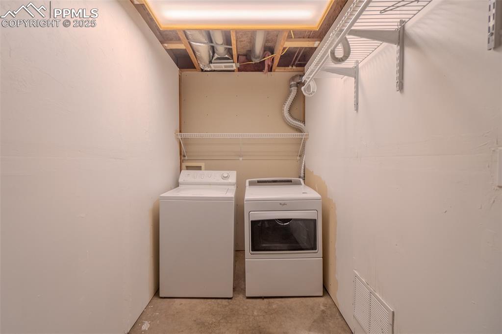 Image 39 of 46: Laundry