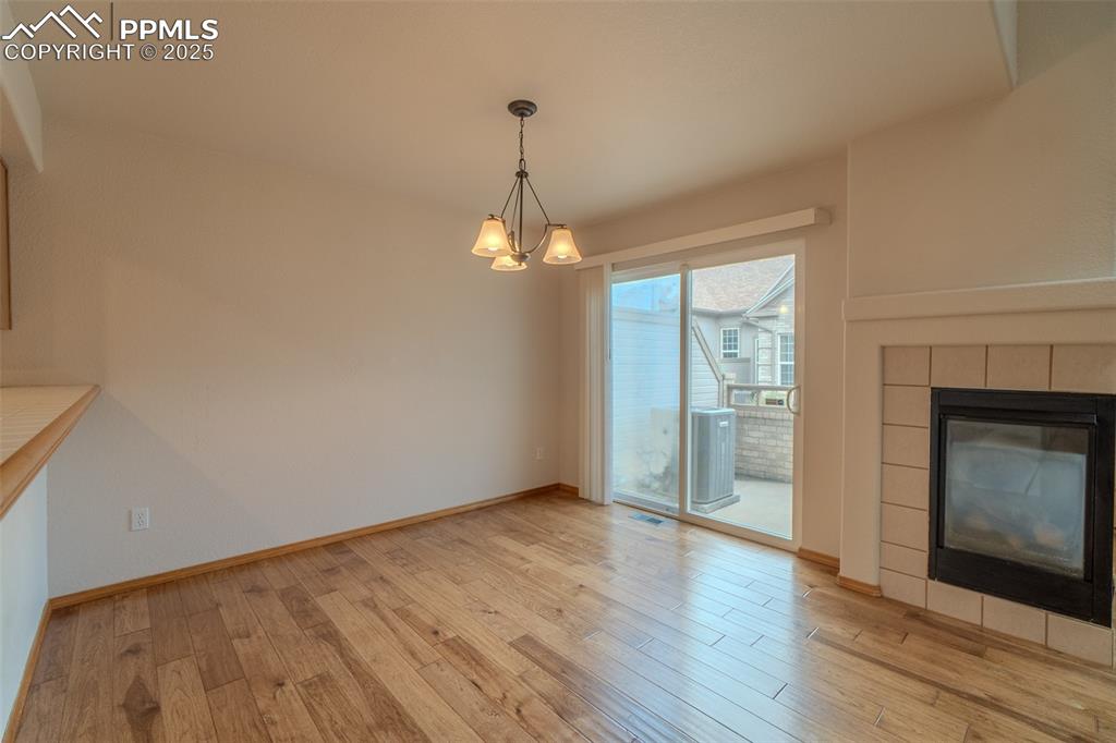 Image 4 of 46: Dining Area