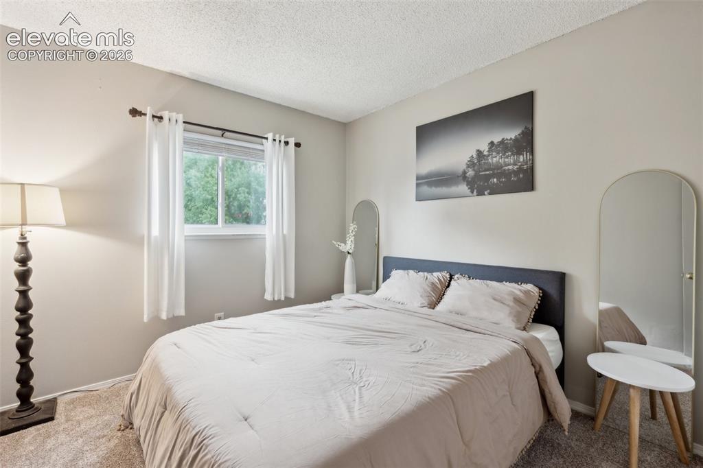 Image 17 of 37: Bedroom