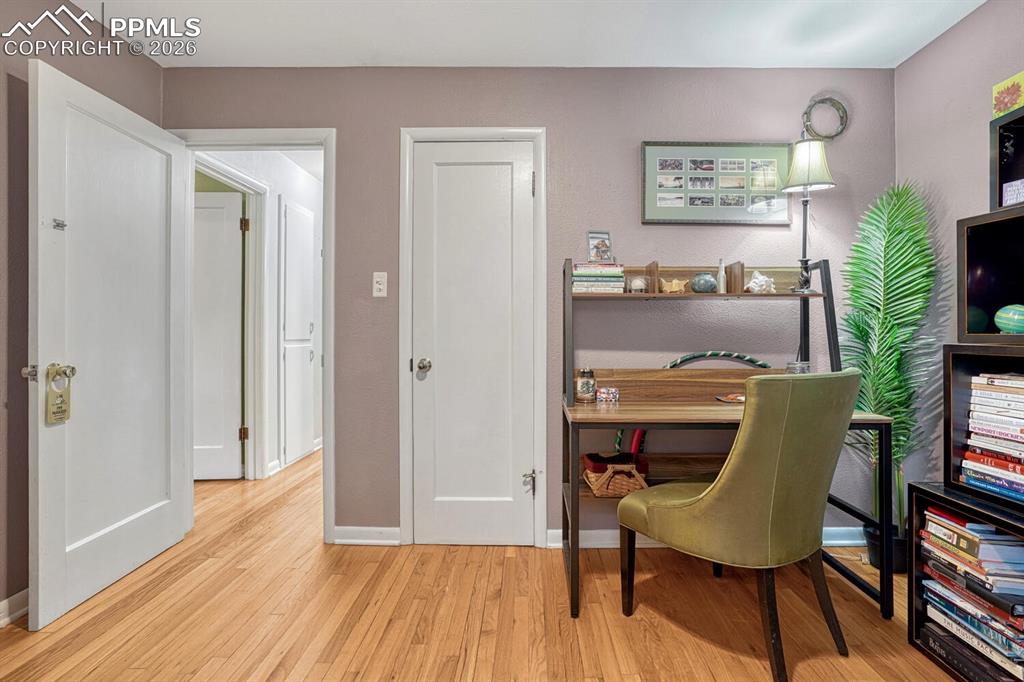 Image 23 of 48: Bedroom