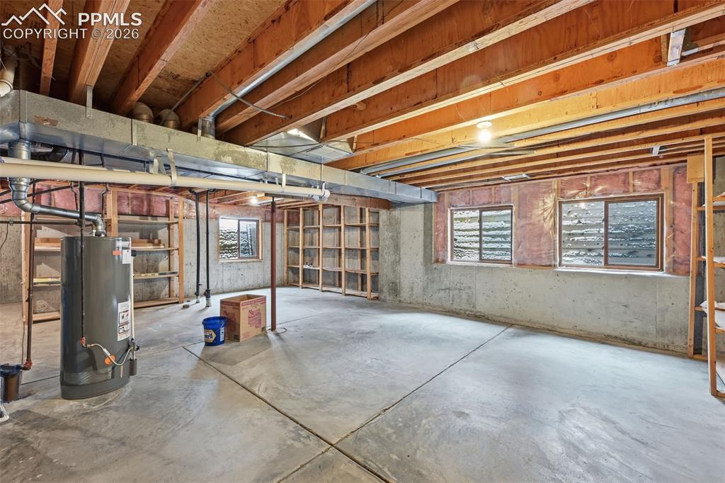 Image 34 of 45: Huge unfinished basement
