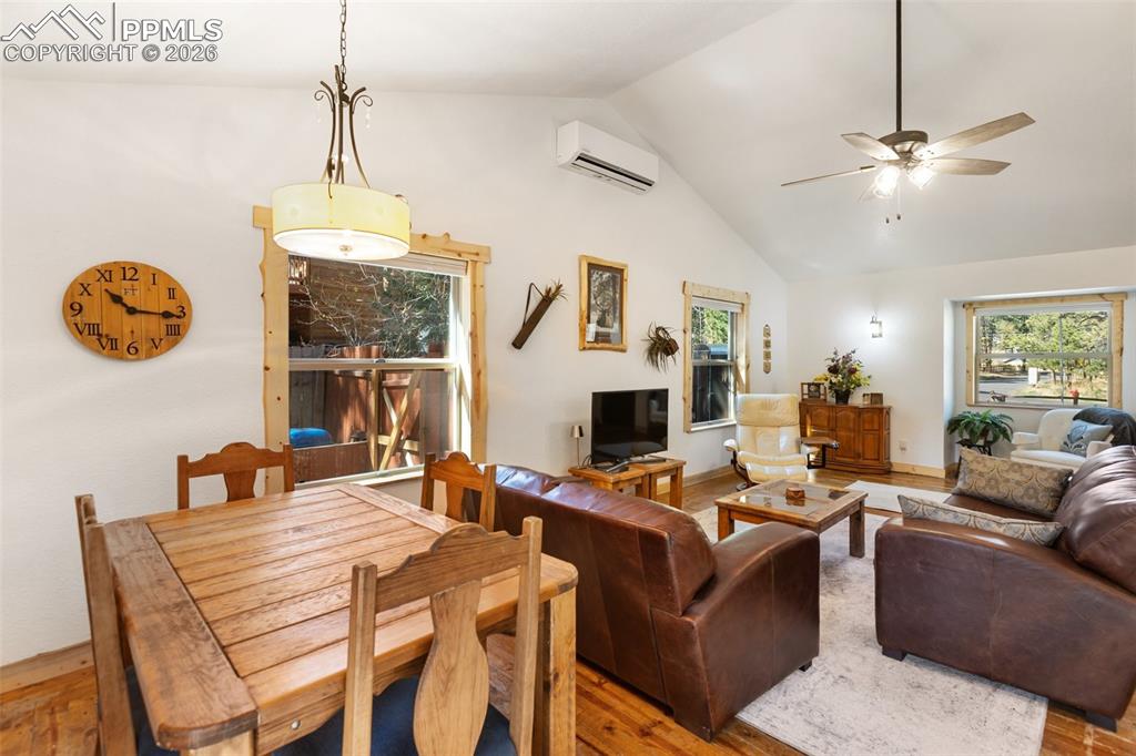 Image 20 of 44: Living Room