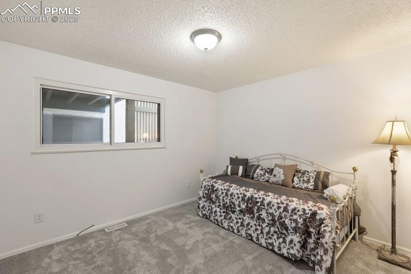 Image 12 of 30: Bedroom