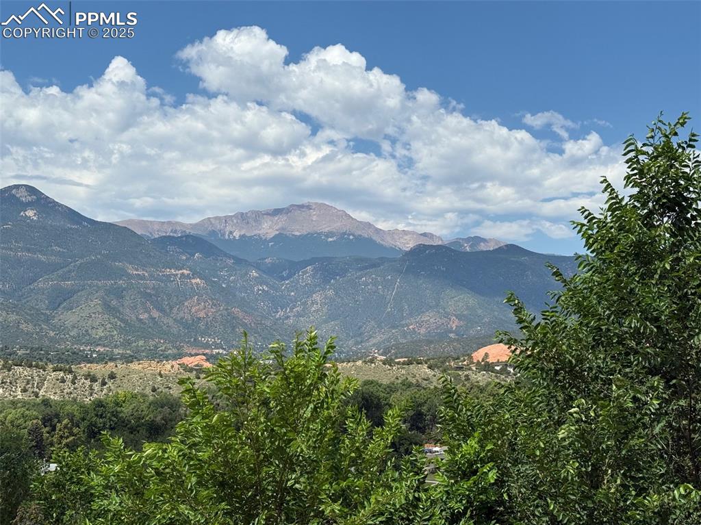 Image 3 of 11: Wonderful Pikes Peak view
