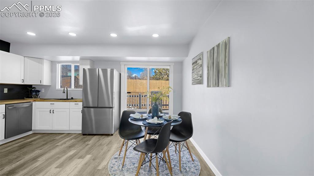 Image 10 of 44: Dining Area