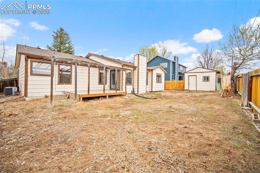 Image 25 of 26: Back of Structure