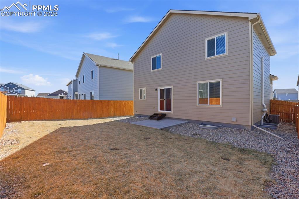 Image 31 of 38: Back of Structure