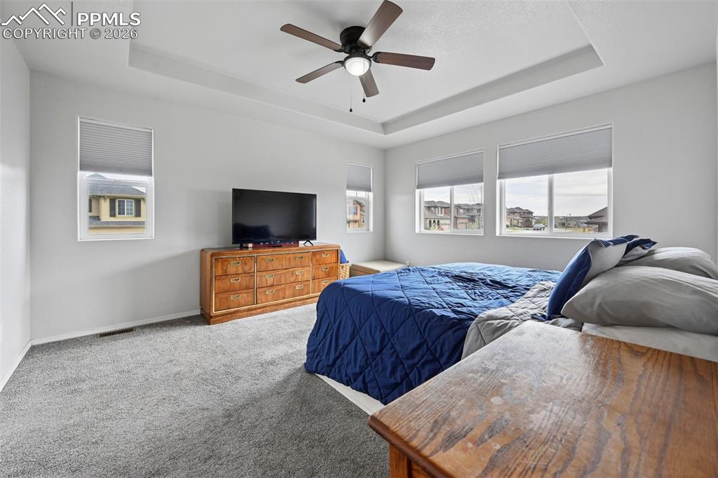 Image 16 of 41: Bedroom