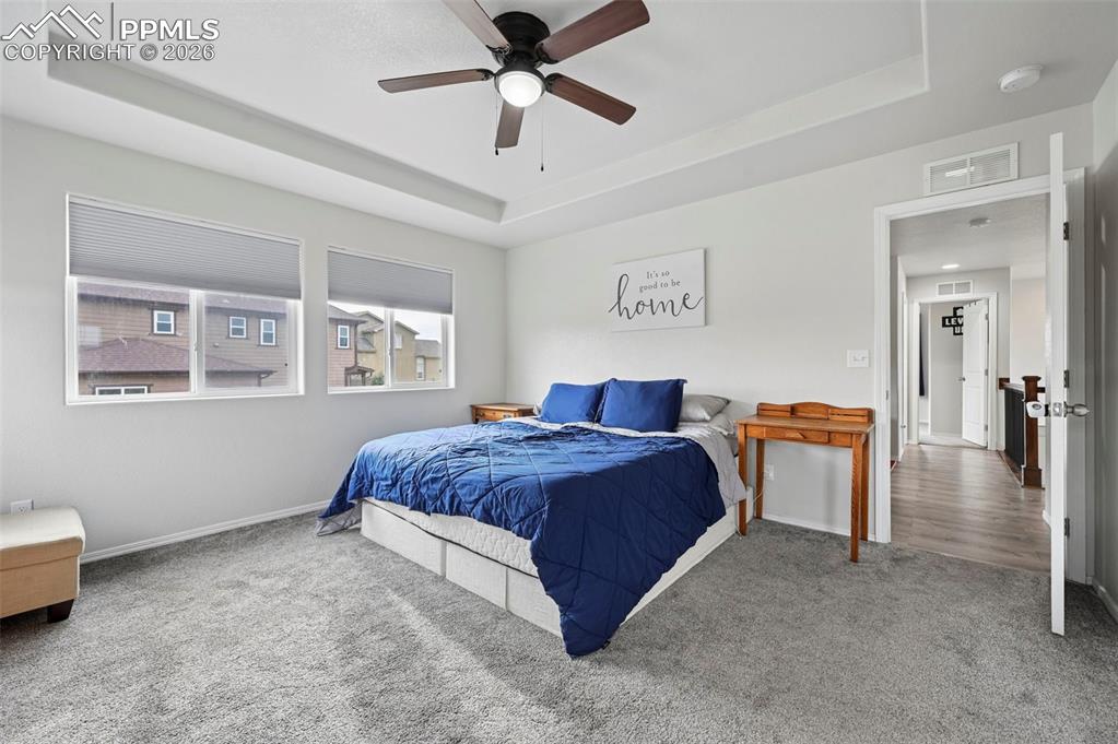 Image 18 of 41: Bedroom