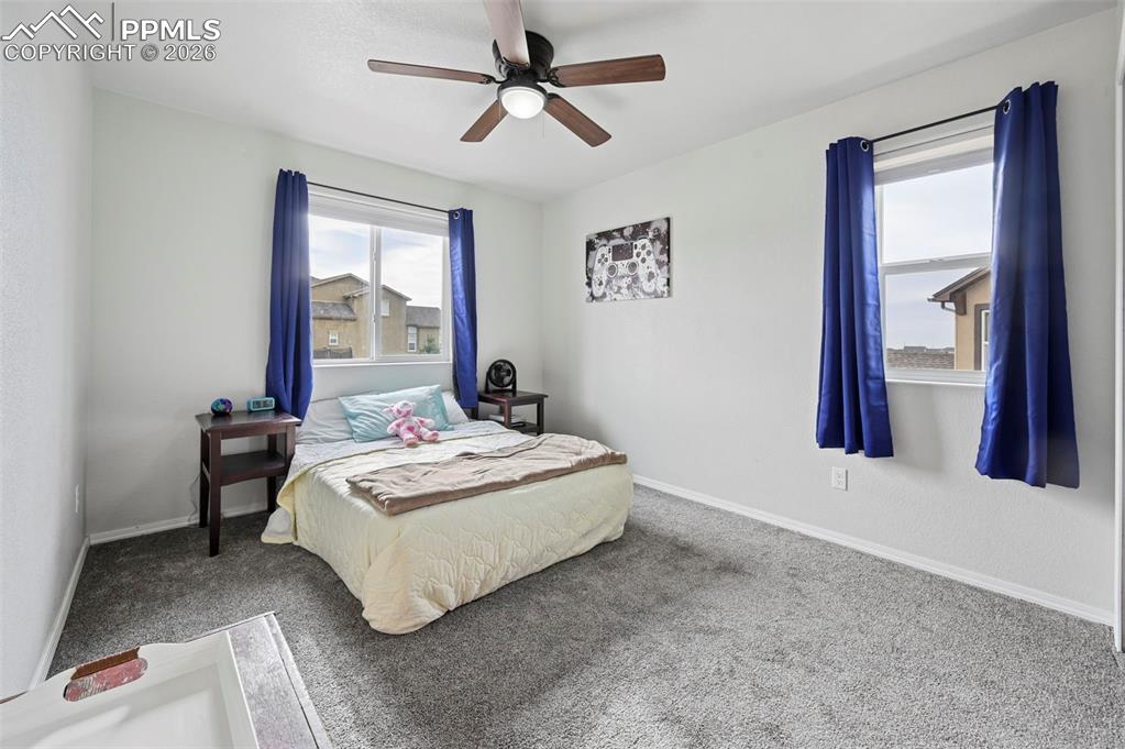 Image 25 of 41: Bedroom