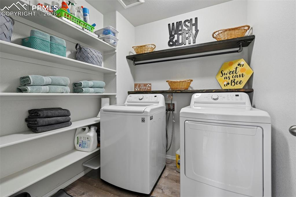 Image 27 of 41: Laundry