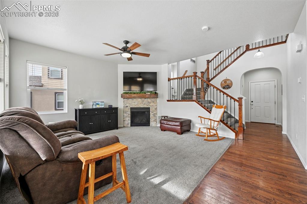 Image 3 of 41: Living Room