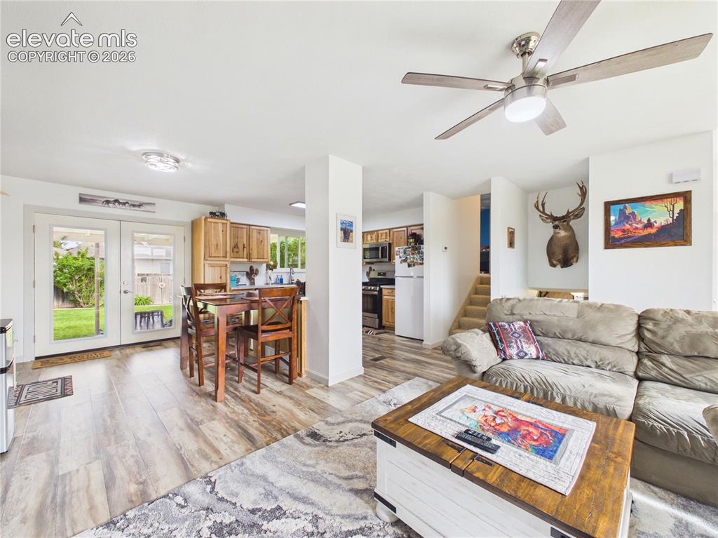 Image 10 of 41: Living Room