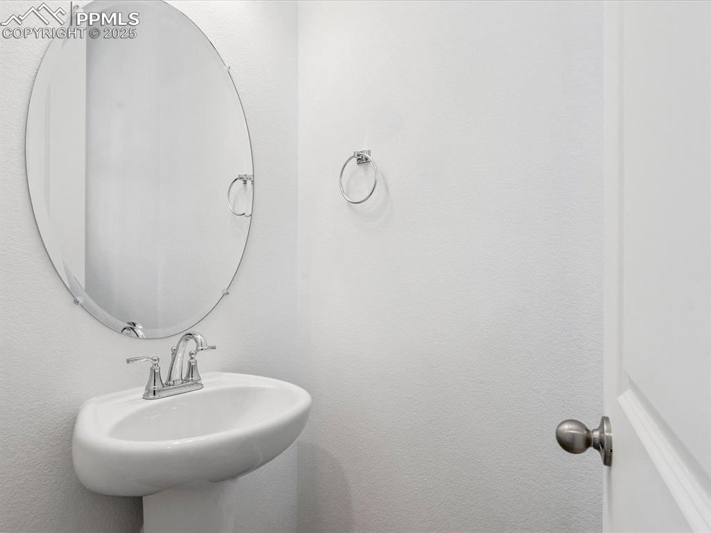 Image 2 of 21: No Description Available