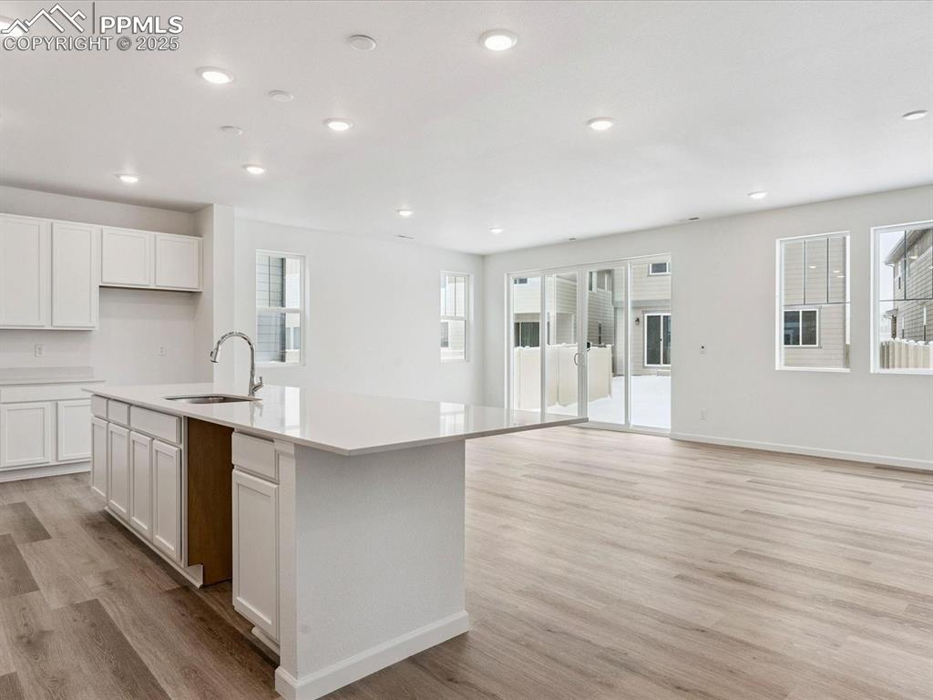 Image 3 of 21: No Description Available