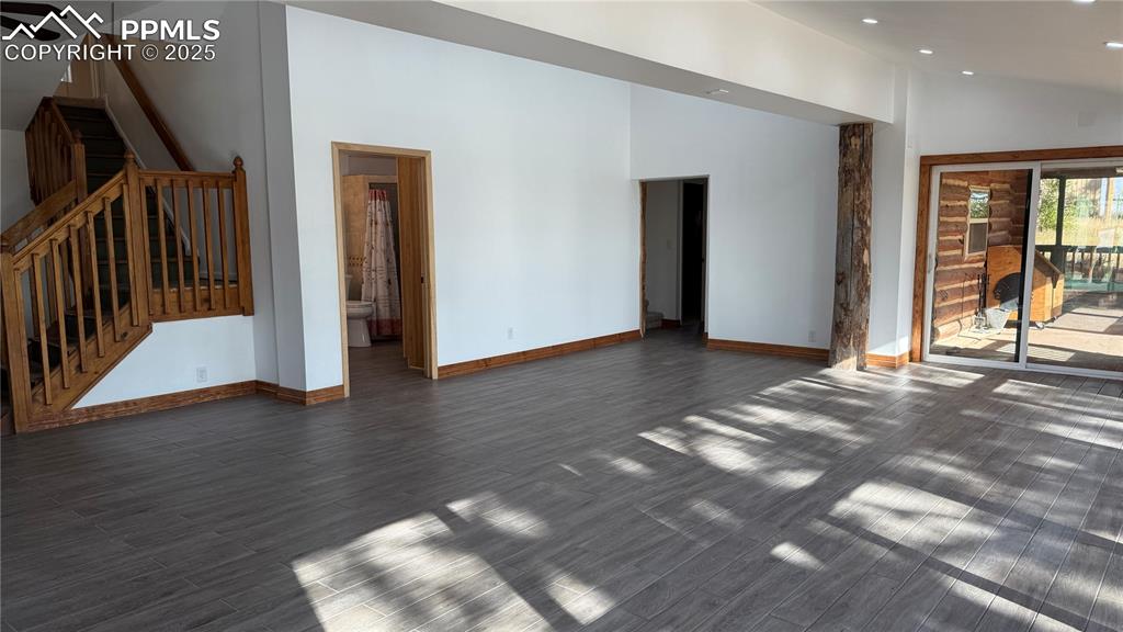 Image 11 of 50: Living Room