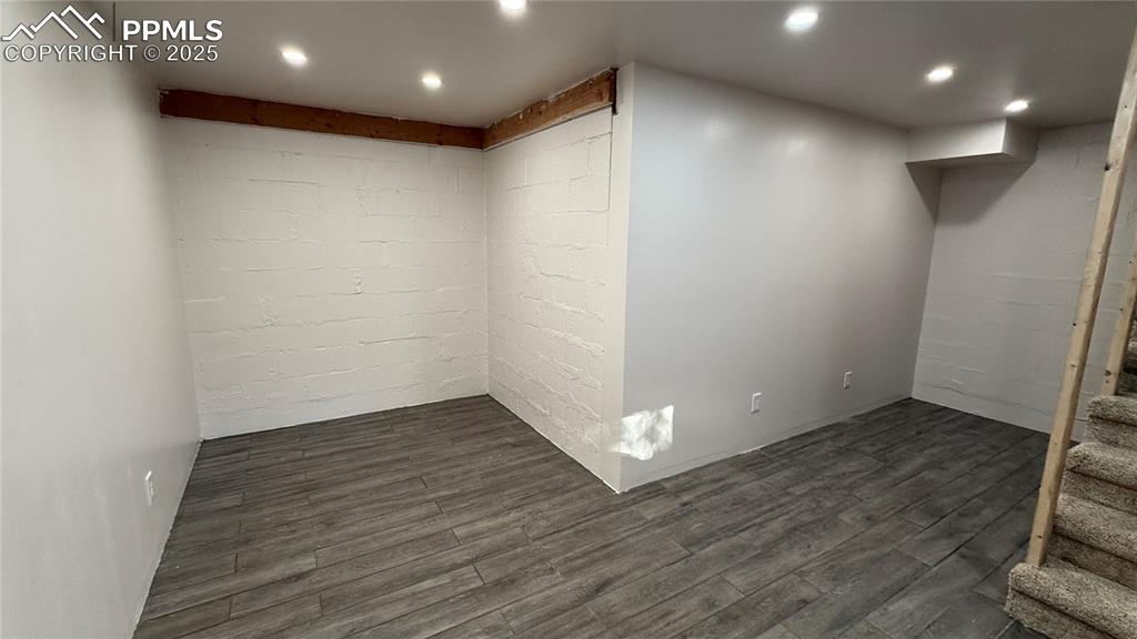 Image 17 of 50: Basement