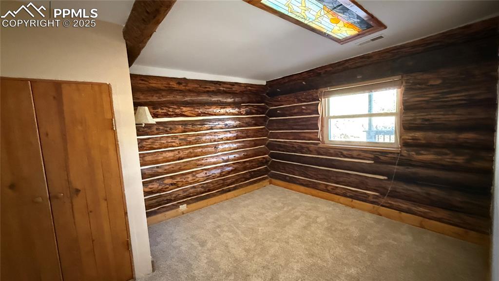 Image 22 of 50: Bonus Room