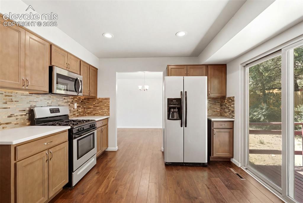 Image 12 of 38: Kitchen