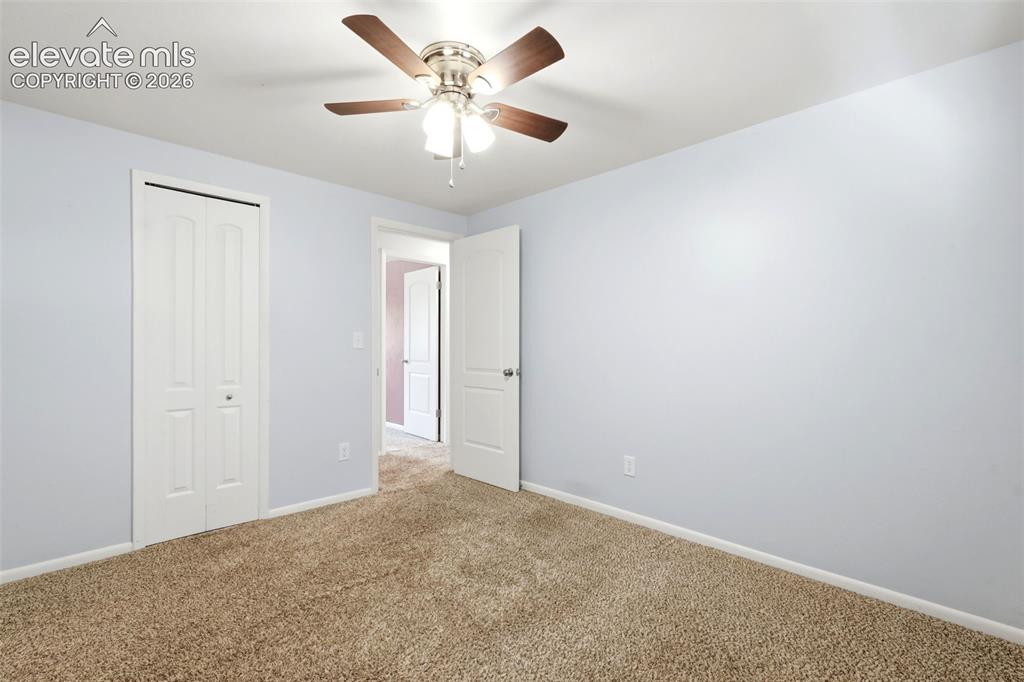 Image 18 of 38: Bedroom