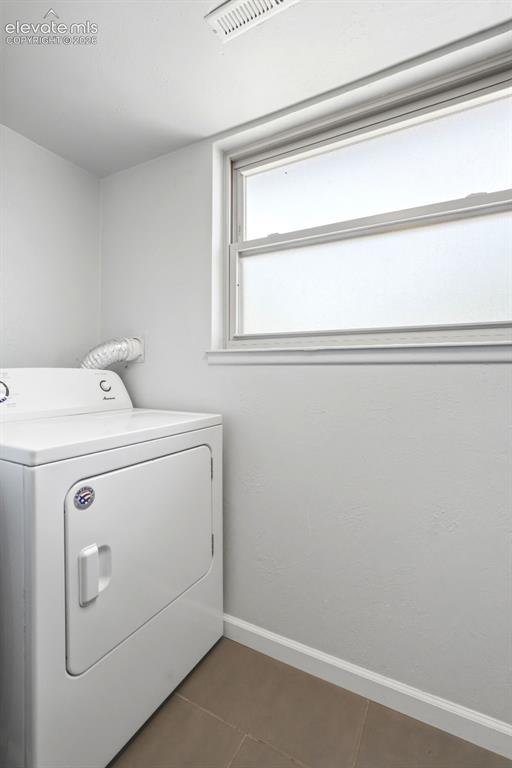 Image 31 of 38: Laundry