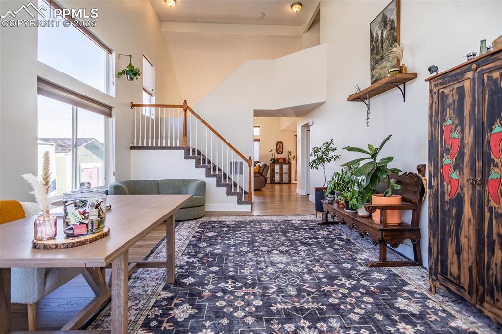 Image 4 of 47: Entry