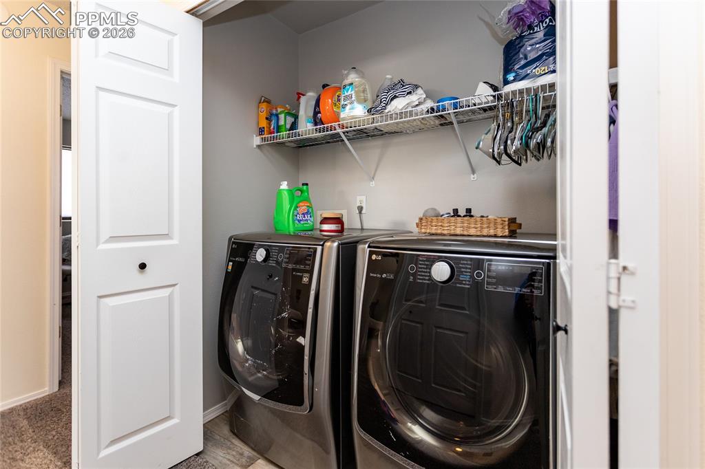 Image 44 of 47: Upstairs Laundry