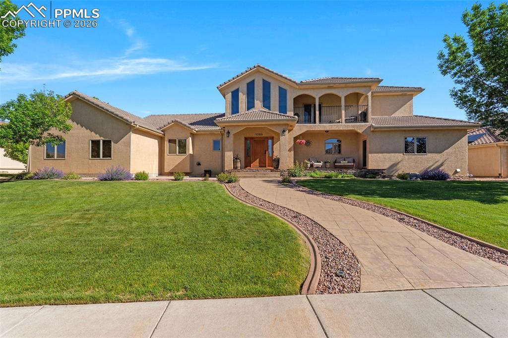 Image 8 of 50: Front of Structure