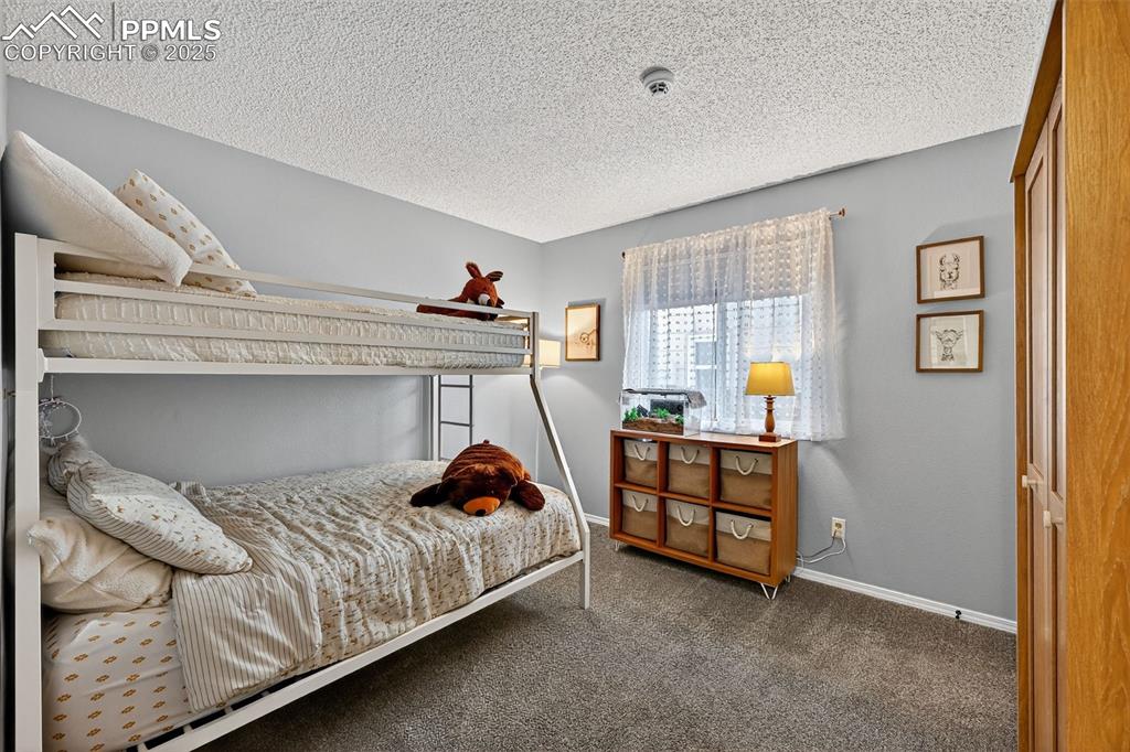 Image 14 of 31: Bedroom