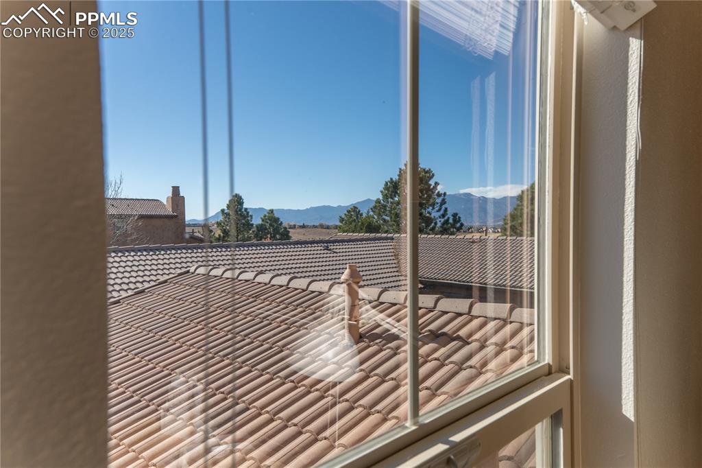 Image 27 of 36: 2nd floor view