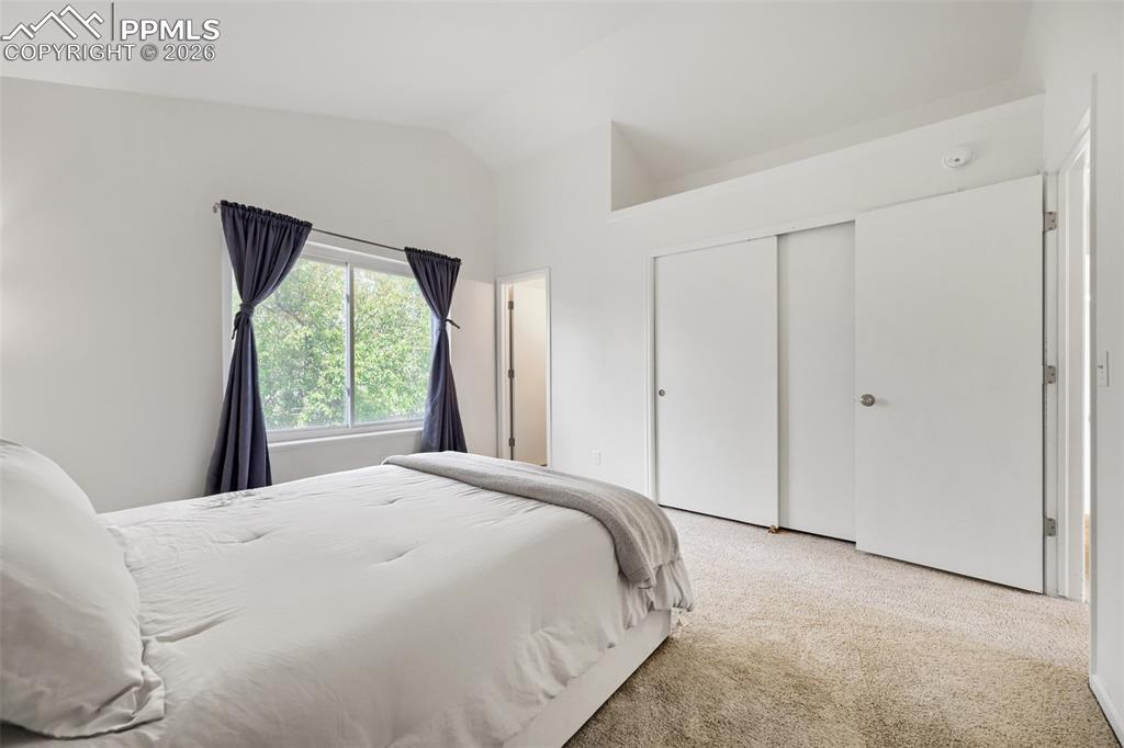 Image 12 of 26: Bedroom