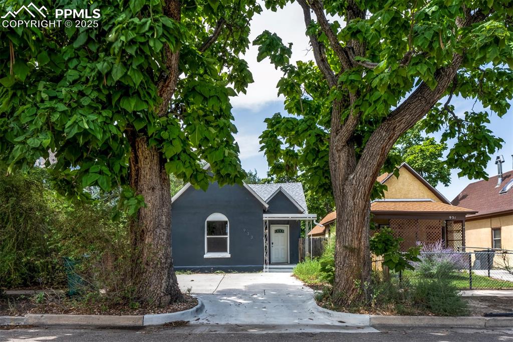 Caption: Front of Structure