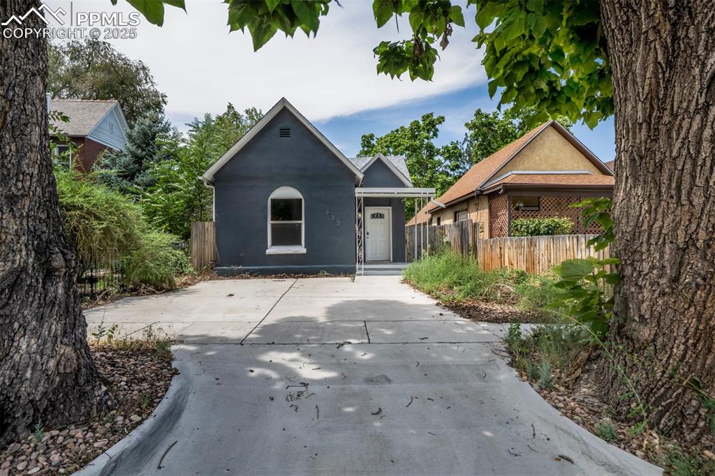 Image 2 of 14: Front of Structure