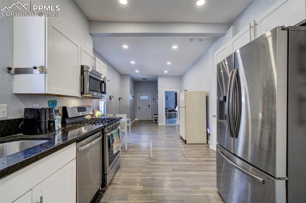 Image 3 of 14: Kitchen