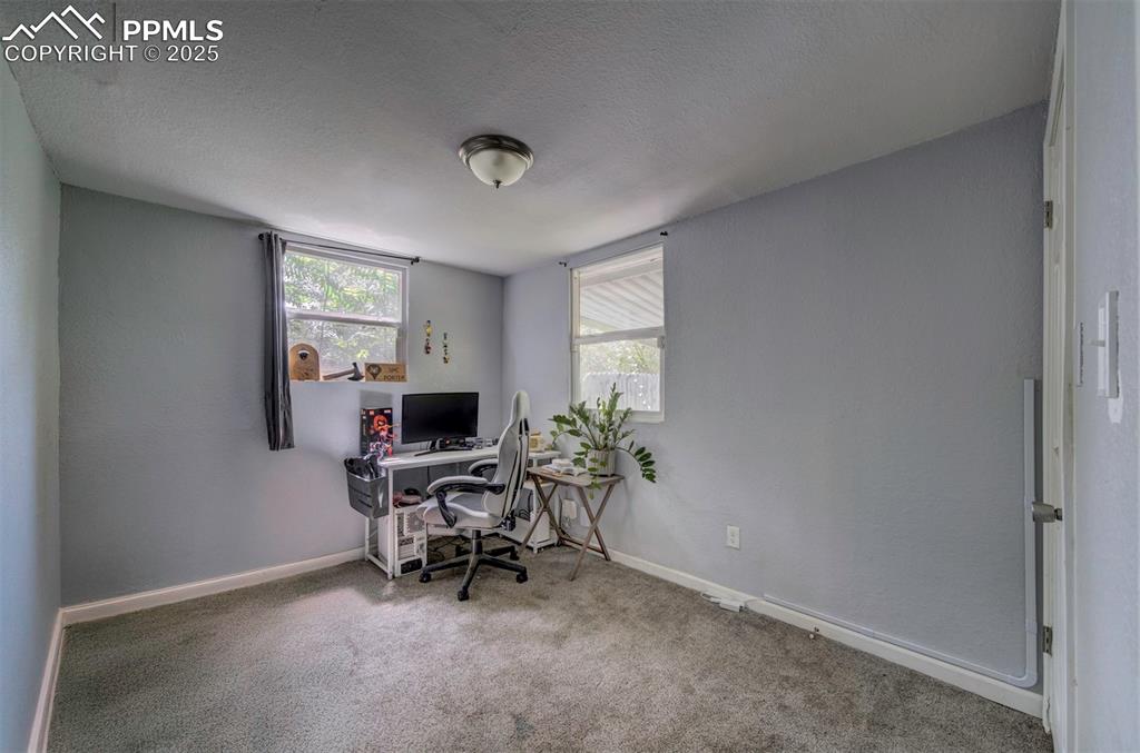 Image 9 of 14: Office